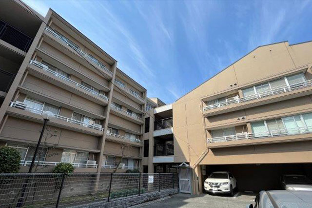 ロワールマンション長丘
