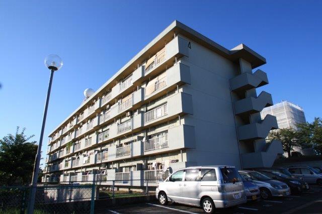 茶売団地４号棟